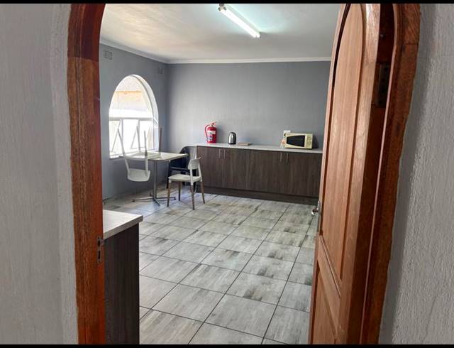 5 BEDROOM HOUSE FOR SALE IN PRESIDENT PARK